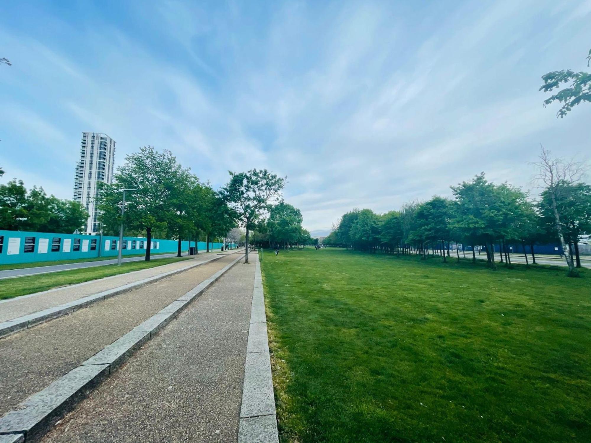 Greenwich Apartment With A River View & Balcony Near The 02 Arena & North Greenwich With Free Wifi & Fast Links Into Central London Eksteriør billede