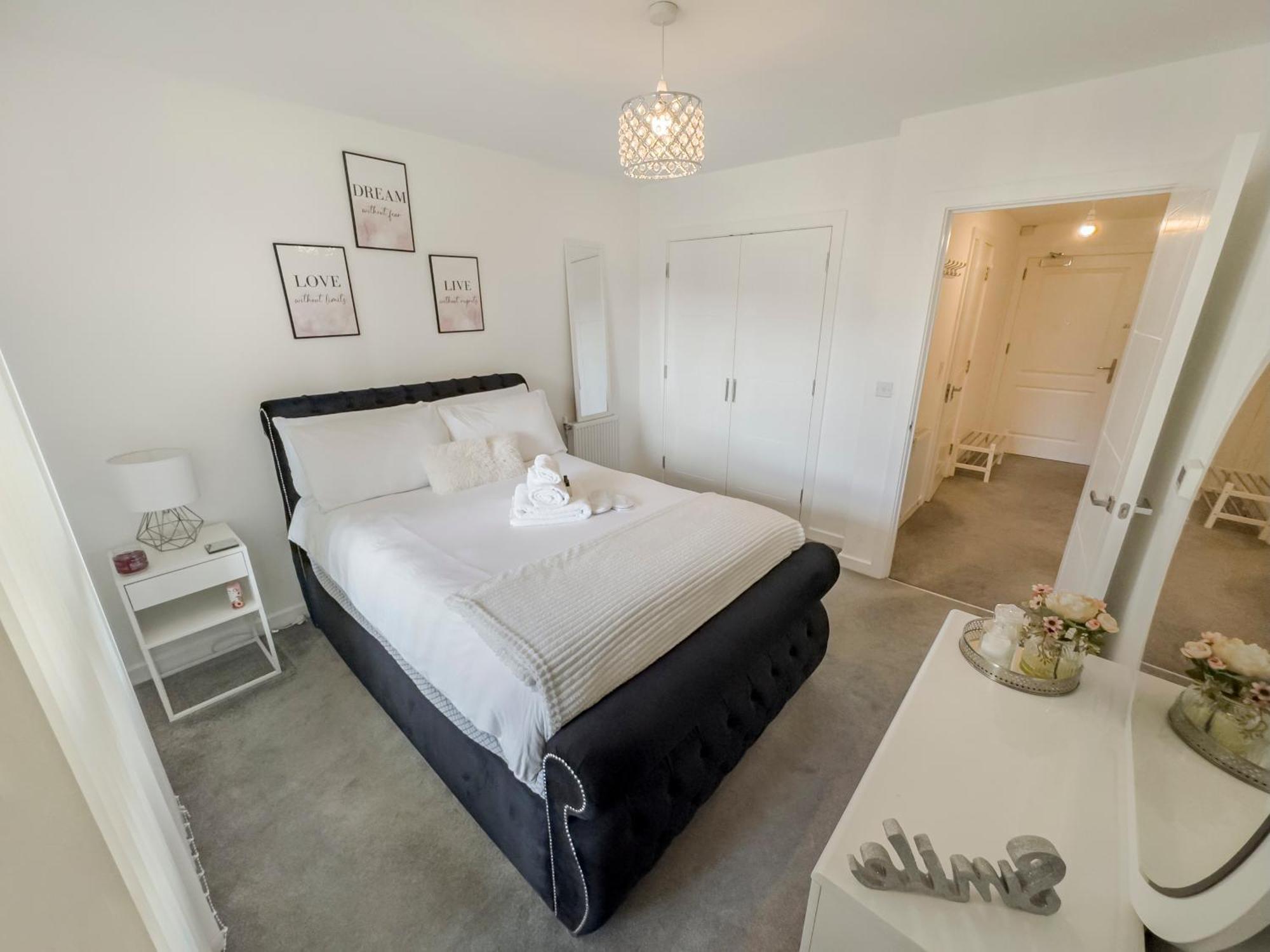 Greenwich Apartment With A River View & Balcony Near The 02 Arena & North Greenwich With Free Wifi & Fast Links Into Central London Eksteriør billede
