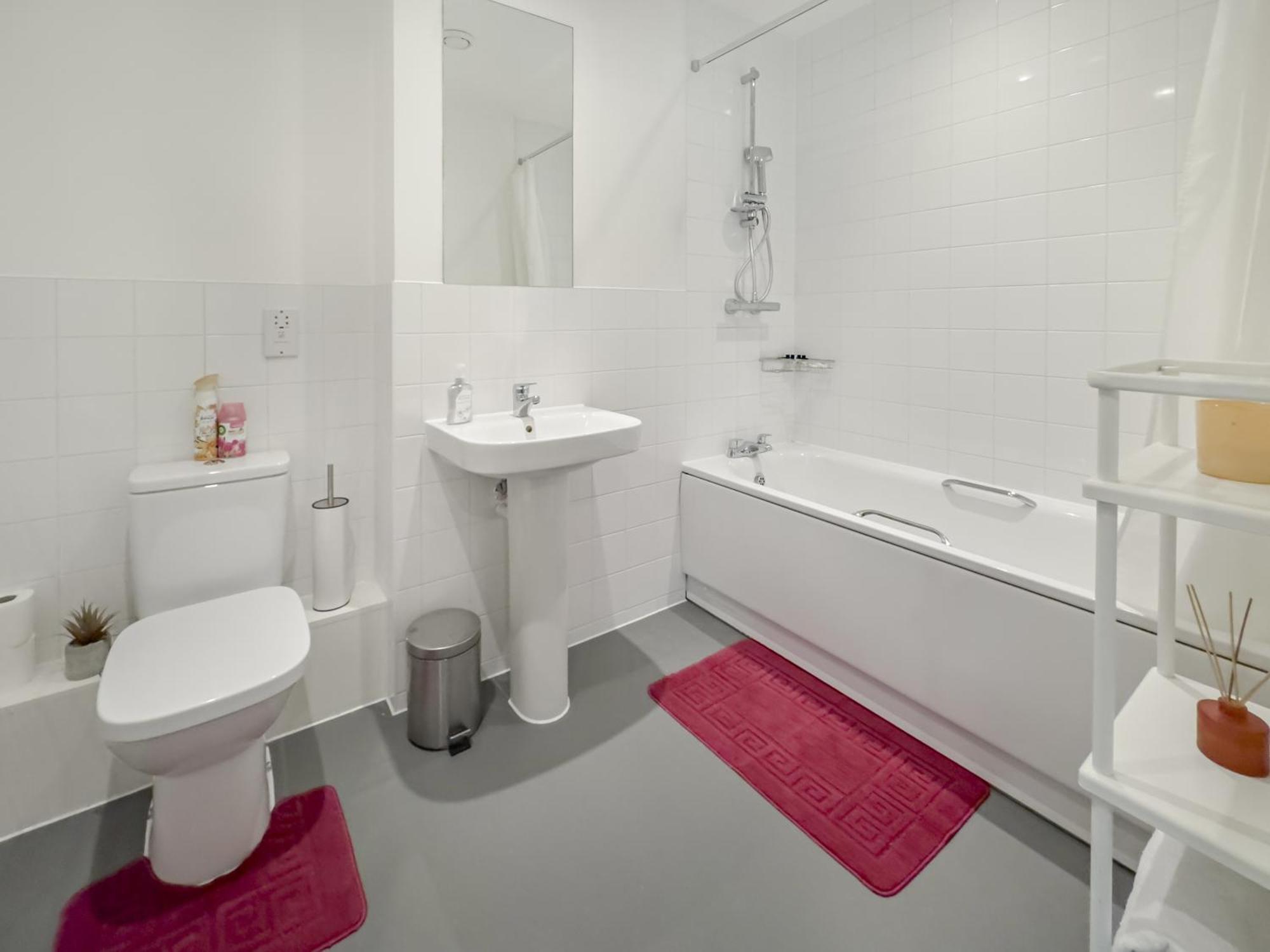 Greenwich Apartment With A River View & Balcony Near The 02 Arena & North Greenwich With Free Wifi & Fast Links Into Central London Eksteriør billede