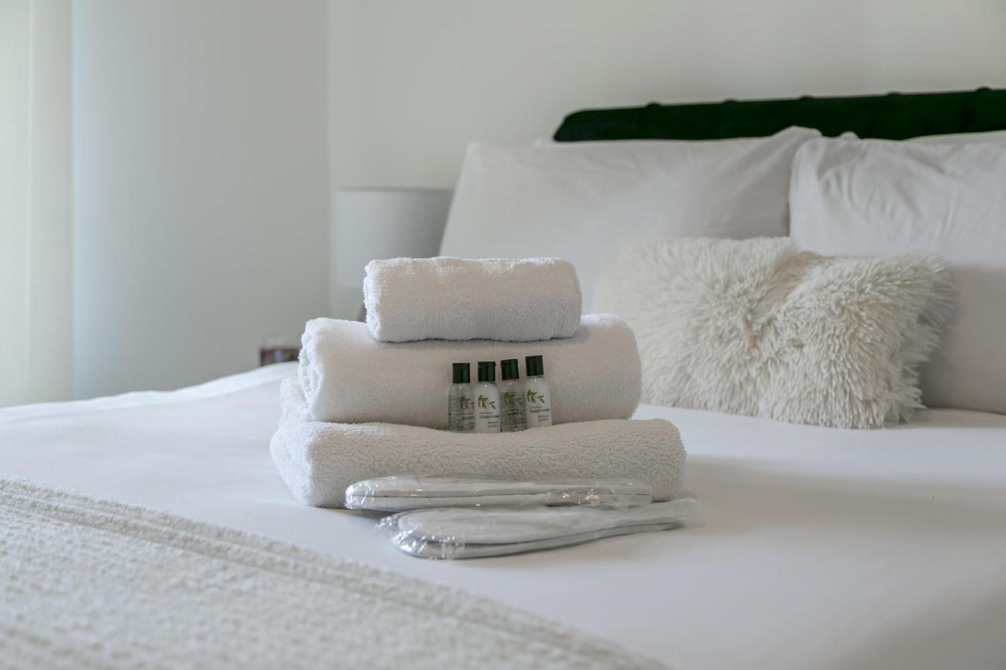 Greenwich Apartment With A River View & Balcony Near The 02 Arena & North Greenwich With Free Wifi & Fast Links Into Central London Eksteriør billede